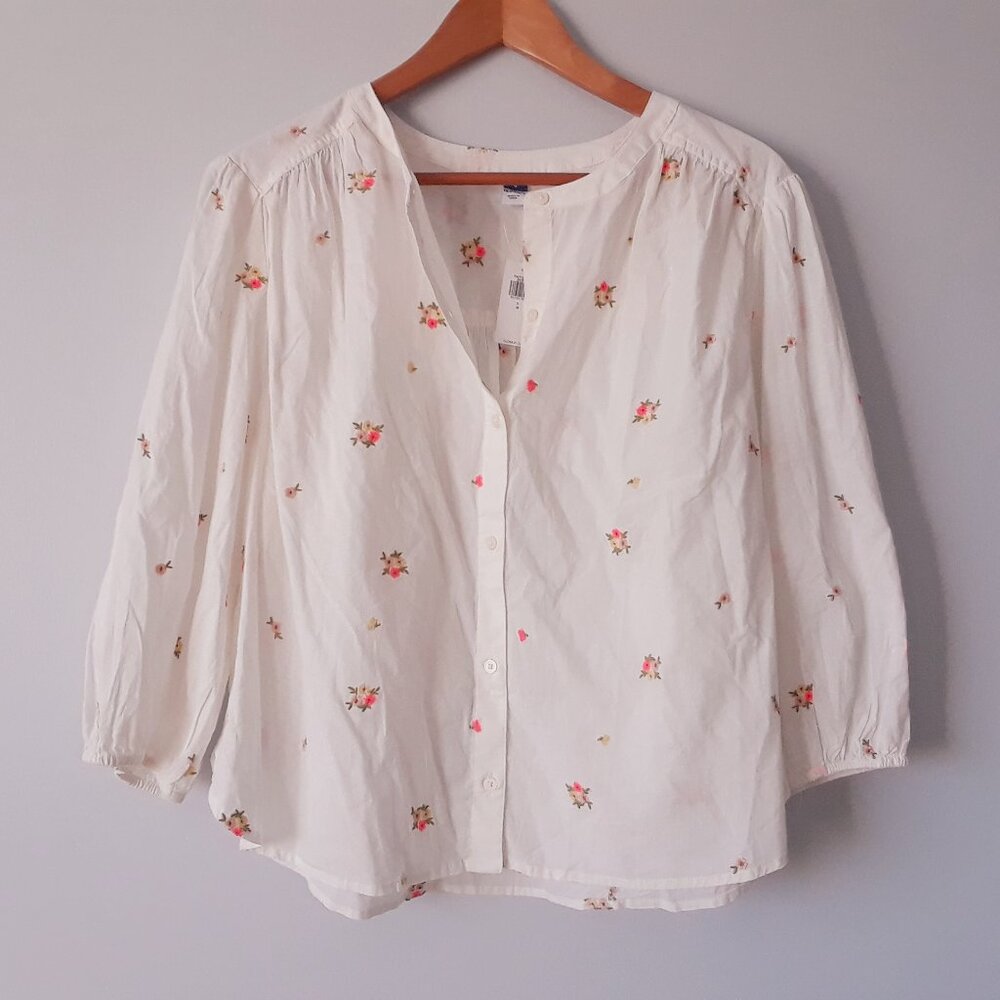 NWT Old Navy 100% Cotton Embroidered Floral Pleasant Top L